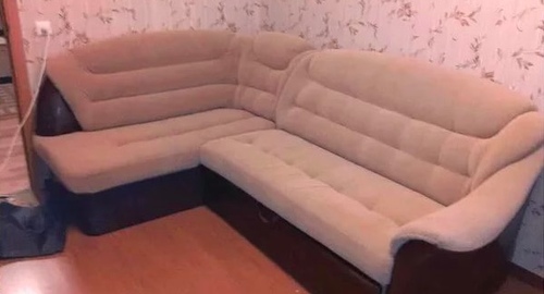 Перетяжка углового дивана. Самара